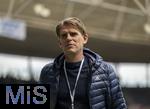 17.05.2025, Fussball 1. Bundesliga 2024/2025, 34. Spieltag,  TSG 1899 Hoffenheim - FC Bayern Mnchen, In der Pre-Zero-Arena Sinsheim. Sportdirektor Christoph Freund (Bayern Mnchen) nachdenklich   