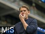 17.05.2025, Fussball 1. Bundesliga 2024/2025, 34. Spieltag,  TSG 1899 Hoffenheim - FC Bayern Mnchen, In der Pre-Zero-Arena Sinsheim. Sportdirektor Christoph Freund (Bayern Mnchen) nachdenklich   