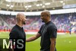 17.05.2025, Fussball 1. Bundesliga 2024/2025, 34. Spieltag,  TSG 1899 Hoffenheim - FC Bayern Mnchen, In der Pre-Zero-Arena Sinsheim. v.li: Trainer Christian Ilzer (Hoffenheim) mit Trainer Vincent Kompany (FC Bayern Mnchen) im Gesprch.