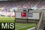 17.05.2025, Fussball 1. Bundesliga 2024/2025, 34. Spieltag,  TSG 1899 Hoffenheim - FC Bayern Mnchen, In der Pre-Zero-Arena Sinsheim.  TV-Kamera am Spielfeldrand.