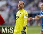 17.05.2025, Fussball 1. Bundesliga 2024/2025, 34. Spieltag,  TSG 1899 Hoffenheim - FC Bayern Mnchen, In der Pre-Zero-Arena Sinsheim. Torwart Oliver Baumann (TSG 1899 Hoffenheim) 