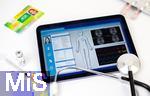 30.05.2025, Gesundheitswesen: elektronische Patientenakte auf dem Screen des Tabletts.