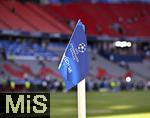 31.05.2025,  Fussball UEFA Championsleague Finale 2025:  Paris St. Germain - Inter Mailand, in der Allianz-Arena Mnchen.   Die Eckfahne
  

