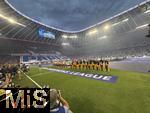 31.05.2025,  Fussball UEFA Championsleague Finale 2025:  Paris St. Germain - Inter Mailand, in der Allianz-Arena Mnchen.   Beide Mannschaften stehen in einer Reihe
  

