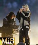 31.05.2025,  Fussball UEFA Championsleague Finale 2025:  Paris St. Germain - Inter Mailand, in der Allianz-Arena Mnchen. Erffnungs-Show mit der US-Band Linkin Park. Sngerin Emily Armstrong (Sngerin), 