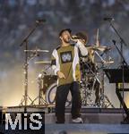 31.05.2025,  Fussball UEFA Championsleague Finale 2025:  Paris St. Germain - Inter Mailand, in der Allianz-Arena Mnchen. Erffnungs-Show mit der US-Band Linkin Park. Mike Shinoda,
