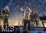 31.05.2025,  Fussball UEFA Championsleague Finale 2025:  Paris St. Germain - Inter Mailand, in der Allianz-Arena Mnchen. Erffnungs-Show mit der US-Band Linkin Park. Mike Shinoda, Emily Armstrong (Sngerin), Brad Delson, Dave Phoenix Farrell, Joe Hahn, Colin Brittain (Schlagzeug)
