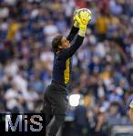 31.05.2025,  Fussball UEFA Championsleague Finale 2025:  Paris St. Germain - Inter Mailand, in der Allianz-Arena Mnchen.  Torwart Yann Sommer (Inter Mailand) wrmt sich auf., 