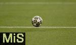 31.05.2025,  Fussball UEFA Championsleague Finale 2025:  Paris St. Germain - Inter Mailand, in der Allianz-Arena Mnchen.  Spielball hpft ber den Rasen.