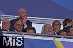 31.05.2025,  Fussball UEFA Championsleague Finale 2025:  Paris St. Germain - Inter Mailand, in der Allianz-Arena Mnchen.  Ehrentribne, Gianni Infantino (li oben, FIFA-Prsident), re: Ignazio La Russa (Italien) 