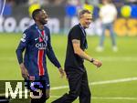 31.05.2025,  Fussball UEFA Championsleague Finale 2025:  Paris St. Germain - Inter Mailand, in der Allianz-Arena Mnchen. Siegerehrung des Championsleague-Siegers Paris St. Germain, re: Trainer Luis Enrique (FC Paris Saint-Germain) und Ousmane Dembele (FC Paris Saint-Germain) mit der Medaille.