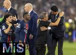31.05.2025,  Fussball UEFA Championsleague Finale 2025:  Paris St. Germain - Inter Mailand, in der Allianz-Arena Mnchen. Siegerehrung des Championsleague-Siegers Paris St. Germain, Zur Gratulation haben sich eingefunden, v.re: Theodore Theodoridis (UEFA-Generalsekretr), Nasser Al-Khelaifi (Prsident Paris St. germain, UEFA-ExCo-Mitglied), Guiseppe Marotta (Prsident Inter Mailand), DFB Prsident Bernd Neuendorf (Deutschland), Vitinha (FC Paris Saint-Germain), Ousmane Dembele (FC Paris Saint-Germain), Trainer Luis Enrique (FC Paris Saint-Germain), 