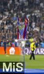 31.05.2025,  Fussball UEFA Championsleague Finale 2025:  Paris St. Germain - Inter Mailand, in der Allianz-Arena Mnchen. Siegerehrung des Championsleague-Siegers Paris St. Germain, Der Pokal steht zur Ehrung bereit.