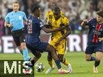 31.05.2025,  Fussball UEFA Championsleague Finale 2025:  Paris St. Germain - Inter Mailand, in der Allianz-Arena Mnchen.  von links:  Willian Pacho (FC Paris Saint-Germain) gegen Marcus Thuram (Inter Mailand) 