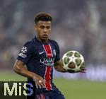 31.05.2025,  Fussball UEFA Championsleague Finale 2025:  Paris St. Germain - Inter Mailand, in der Allianz-Arena Mnchen.  Desire Doue (FC Paris Saint-Germain) am Ball 