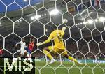 05.06.2025, Fussball UEFA Nations League 2024/25,  Halbfinale, Spanien - Frankreich, in der MHP-Arena Stuttgart, Torwart Mike Maignan (Frankreich) kassiertt das 1:0 von Nico Williams (Spanien) 