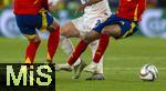 05.06.2025, Fussball UEFA Nations League 2024/25,  Halbfinale, Spanien - Frankreich, in der MHP-Arena Stuttgart,  Lamine Yamal (Spanien) am Ball 