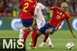 05.06.2025, Fussball UEFA Nations League 2024/25,  Halbfinale, Spanien - Frankreich, in der MHP-Arena Stuttgart,  Lamine Yamal (Spanien) am Ball 