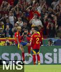 05.06.2025, Fussball UEFA Nations League 2024/25,  Halbfinale, Spanien - Frankreich, in der MHP-Arena Stuttgart,  Lamine Yamal (Spanien) Torjubel auf der Werbebande.