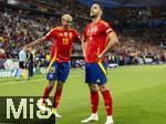05.06.2025, Fussball UEFA Nations League 2024/25,  Halbfinale, Spanien - Frankreich, in der MHP-Arena Stuttgart,  Torjubel Mikel Merino (re, Spanien) mit Lamine Yamal (li, Spanien) 