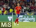 05.06.2025, Fussball UEFA Nations League 2024/25,  Halbfinale, Spanien - Frankreich, in der MHP-Arena Stuttgart,  Lamine Yamal (Spanien) lachend 