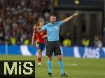 05.06.2025, Fussball UEFA Nations League 2024/25,  Halbfinale, Spanien - Frankreich, in der MHP-Arena Stuttgart,  Schiedsrichter Michael Oliver 