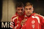 15.06.2025, Cincinnati (USA), FIFA Club World Cup 2025, Gruppe C, FC Bayern Mnchen Pressekonferenz vor dem Spiel gegen Auckland City im TQL Stadium, v.li: Thomas Mller (FC Bayern Mnchen) und Joshua Kimmich (FC Bayern Mnchen) beim Pressegesprch. 