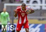 15.06.2025, FIFA Club World Cup 2025, Gruppe C, FC Bayern Mnchen - Auckland City, im TQL Stadium, Cincinnati (USA),  Jonathan Tah (FC Bayern Mnchen) Kopfball.