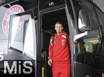 15.06.2025, FIFA Club World Cup 2025, Gruppe C, FC Bayern Mnchen - Auckland City, im TQL Stadium, Cincinnati (USA), Torwart Manuel Neuer (FC Bayern Mnchen) steigt aus dem Mannschaftsbus.