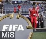 15.06.2025, FIFA Club World Cup 2025, Gruppe C, FC Bayern Mnchen - Auckland City, im TQL Stadium, Cincinnati (USA), Adam Aznou (Bayern Mnchen) kommt ins Stadion 