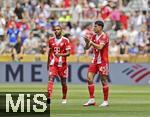 15.06.2025, FIFA Club World Cup 2025, Gruppe C, FC Bayern Mnchen - Auckland City, im TQL Stadium, Cincinnati (USA), v.li: Jonathan Tah (FC Bayern Mnchen) und Aleksandar Pavlovic (Bayern Mnchen)  