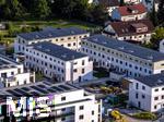 17.06.2025,  Bad Wrishofen,  Neubauprojekt in der Gartenstadt. Neue Wohnanlage auf dem Gelnde der ehemaligen Schwermer Fabrik. Luftbild. 