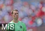 24.06.2025, FIFA Club World Cup 2025, Gruppe C, Benfica Lissabon - FC Bayern Mnchen, im Bank of America Stadium (Charlotte, NC), Torwart Manuel Neuer (FC Bayern Mnchen) nachdenklich 