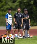 05.07.2025, Fussball 2. Bundesliga 2025/2026, 1.FC Magdeburg im Sommertrainingslager in Bad Wrishofen im Unterallgu,  2.v.re: Trainer Markus Fiedler (1.FC Magdeburg)  mit Laurin Ulrich (li, 1. FC Magdeburg) 