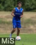05.07.2025, Fussball 2. Bundesliga 2025/2026, 1.FC Magdeburg im Sommertrainingslager in Bad Wrishofen im Unterallgu,  Tobias Mller (1. FC Magdeburg) am Ball 