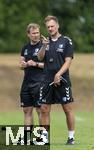 05.07.2025, Fussball 2. Bundesliga 2025/2026, 1.FC Magdeburg im Sommertrainingslager in Bad Wrishofen im Unterallgu,  re: Trainer Markus Fiedler (Magdeburg) mit seinem Trainerteam