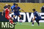 05.07.2025, FIFA Club World Cup 2025, Viertelfinale, Paris St. Germain - FC Bayern Mnchen, im Mercedes-Benz Stadium (Atlanta, GA), v.li: Kingsley Coman (FC Bayern Mnchen) gegen Marquinhos (FC Paris Saint-Germain), Joao Neves (FC Paris Saint-Germain) 