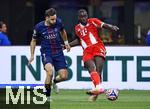 05.07.2025, FIFA Club World Cup 2025, Viertelfinale, Paris St. Germain - FC Bayern Mnchen, im Mercedes-Benz Stadium (Atlanta, GA), v.li: Khvicha Kvaratskhelia (FC Paris Saint-Germain) gegen Dayot Upamecano (FC Bayern Mnchen) 