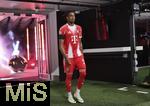 05.07.2025, FIFA Club World Cup 2025, Viertelfinale, Paris St. Germain - FC Bayern Mnchen, im Mercedes-Benz Stadium (Atlanta, GA), Einlaufen der einzelnen Spieler vor dem Match: Michael Olise (FC Bayern Mnchen) 