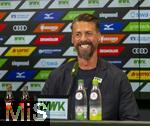 07.07.2025, Fussball 1. Bundesliga 2025/2026, Trainingsauftakt FC Augsburg, Pressekonferenz in der WWK-Arena Augsburg, Vorstellung von Trainer Sandro Wagner (FC Augsburg). 
 

