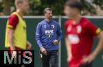 07.07.2025, Fussball 1. Bundesliga 2025/2026, Trainingsauftakt FC Augsburg, am Trainingsplatz an der WWK-Arena Augsburg, Trainer Sandro Wagner (FC Augsburg). 
 


