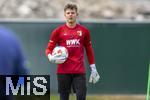 07.07.2025, Fussball 1. Bundesliga 2025/2026, Trainingsauftakt FC Augsburg, am Trainingsplatz an der WWK-Arena Augsburg, Torwart Finn Dahmen (FC Augsburg) 
 

