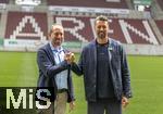 07.07.2025, Fussball 1. Bundesliga 2025/2026, Trainingsauftakt FC Augsburg, Pressekonferenz in der WWK-Arena Augsburg, Vorstellung von Trainer Sandro Wagner (re, FC Augsburg) mit Geschftsfhrer Michael Strll (FC Augsburg) 
 

