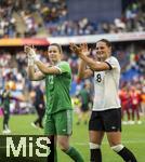 08.07.2025, UEFA Frauen-Europameisterschaft 2025 in der Schweiz. Spieltag 2, Vorrunde, Deutschland - Dnemark, im St-Jakob-Park Basel (Schweiz). Schlussjubel der Deutschen mit Torhterin Stina Johannes (Deutschland), Giovanna Hoffmann (Deutschland) 