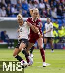 08.07.2025, UEFA Frauen-Europameisterschaft 2025 in der Schweiz. Spieltag 2, Vorrunde, Deutschland - Dnemark, im St-Jakob-Park Basel (Schweiz). v.li: Linda Dallmann (Deutschland) gegen Karen Holmgaard (Dnemark) 