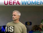 08.07.2025, UEFA Frauen-Europameisterschaft 2025 in der Schweiz. Spieltag 2, Vorrunde, Deutschland - Dnemark, im St-Jakob-Park Basel (Schweiz). Trainer Christian Wck (Deutschland) 