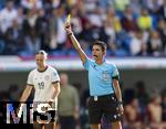 08.07.2025, UEFA Frauen-Europameisterschaft 2025 in der Schweiz. Spieltag 2, Vorrunde, Deutschland - Dnemark, im St-Jakob-Park Basel (Schweiz). Schiedsrichterin Catarina Campos 