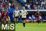 08.07.2025, UEFA Frauen-Europameisterschaft 2025 in der Schweiz. Spieltag 2, Vorrunde, Deutschland - Dnemark, im St-Jakob-Park Basel (Schweiz). Sjoeke Nsken (Deutschland) wartet auf den VAR Entscheid ber einen Elfmeter 
