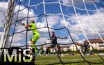 10.07.2025, Fussball 2. Bundesliga 2025/2026, Bad Wrishofen, 1.FC Magdeburg im Sommertrainingslager, Testspiel in Mindelheim (Unterallgu), FC Magdeburg - FC Zrich,   li: Torwart Yanick Brecher (Zrich) und Mariano Gomez (Zrich)