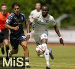 10.07.2025, Fussball 2. Bundesliga 2025/2026, Bad Wrishofen, 1.FC Magdeburg im Sommertrainingslager, Testspiel in Mindelheim (Unterallgu), FC Magdeburg - FC Zrich,  re: Silas Gnaka (1. FC Magdeburg) am Ball 